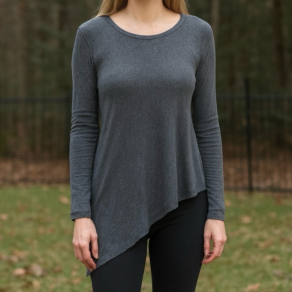 Heather by Bordeaux Long Sleeve Asymmetrical Angled Hem Tunic Size Small Gray